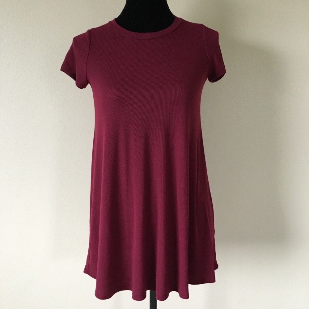 Soprano loose wine colored dress